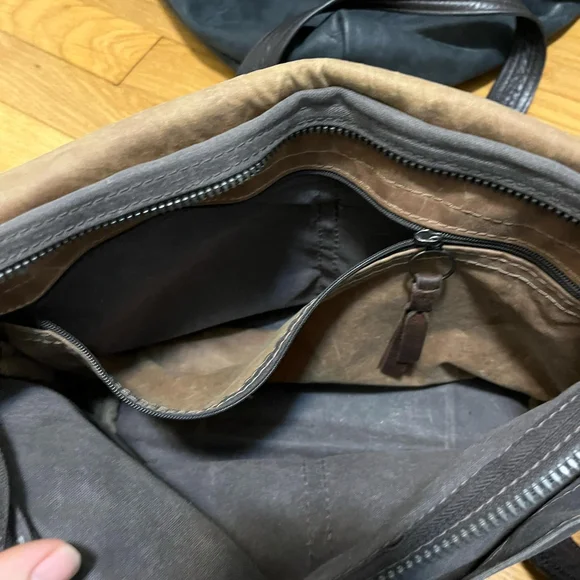 Elegant Waxed Canvas Dk Brown/Tan Leather Messenger Bag - Picture 2 of 6